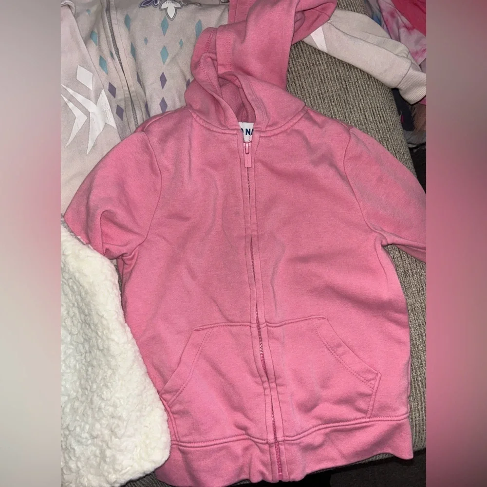 Lot of 6 zip up hoodies and vest for girls size 4 and 5